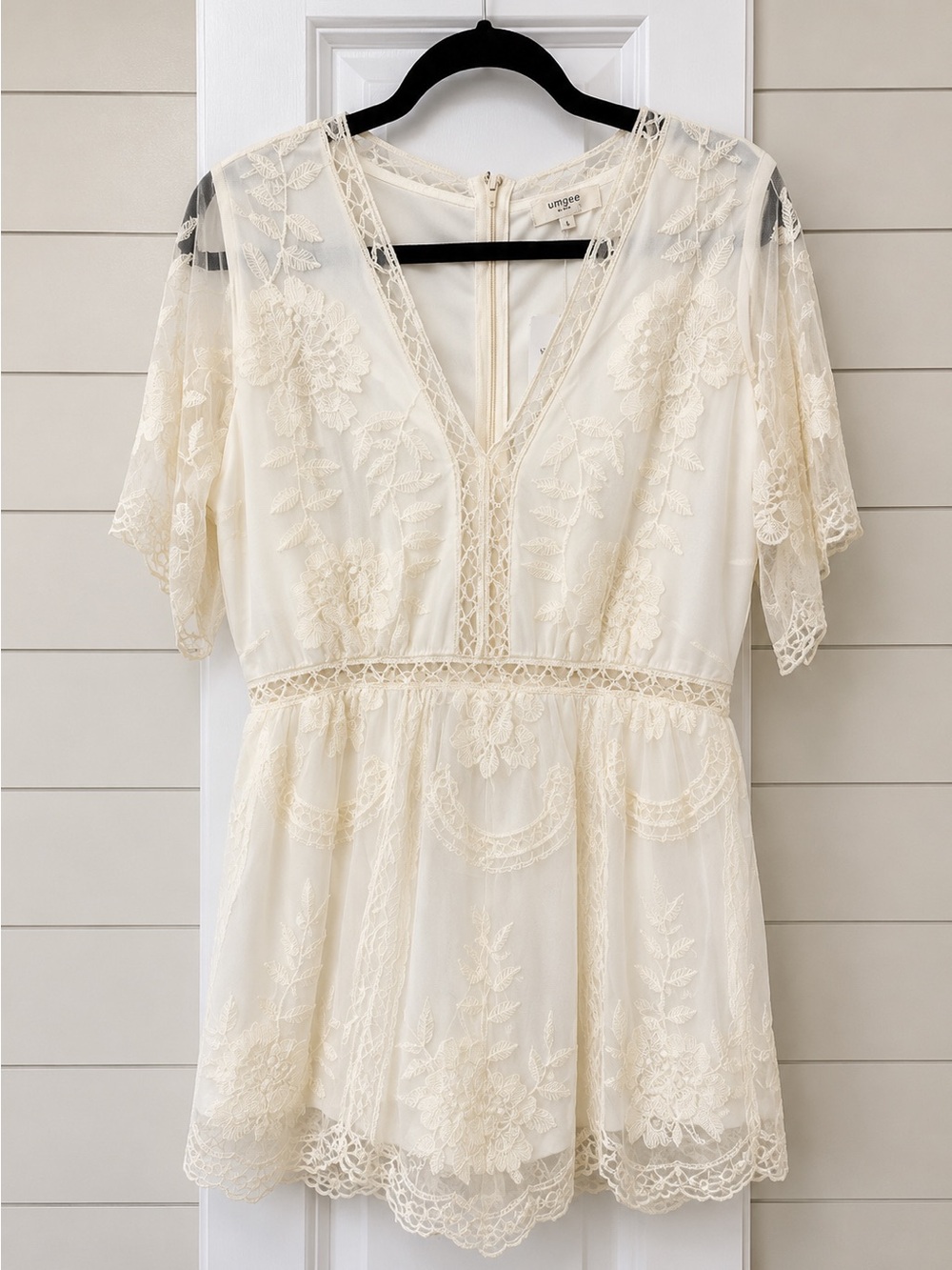 Umgee Ivory Floral Embroidered Lace Romper Size L Boho Bridal